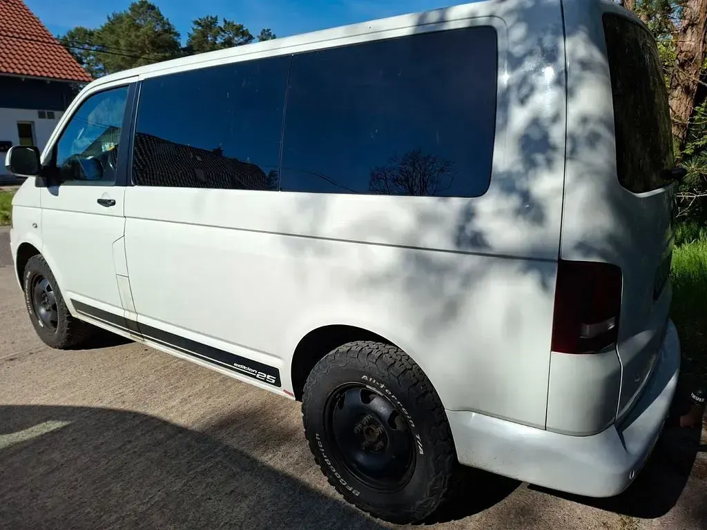 Używany VW T5 Edition 140 KM (102 kW) 2011 Biały Van