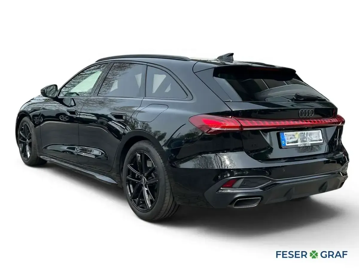 Gebraucht Audi A5 Ambiente 299 PS (219 kW) 2025 Mythosschwarz metallic Kombi