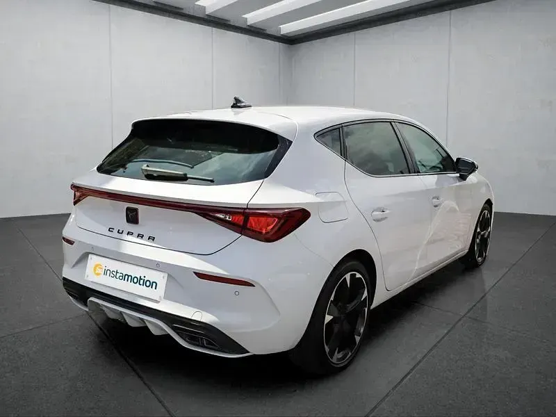 Gebraucht Cupra Leon 150 PS (110 kW) 2023 Weiß Kleinwagen