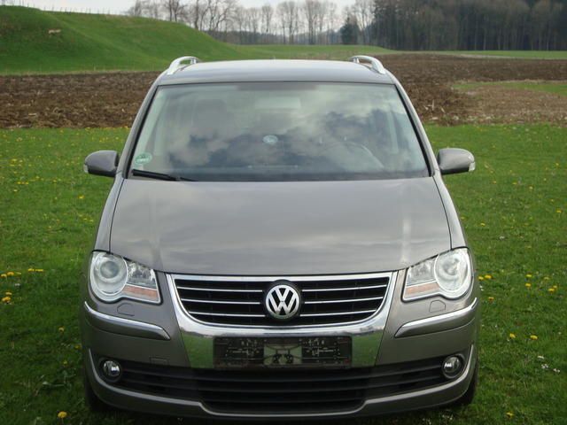 Gebraucht VW Touran 140 PS (102 kW) 2007 Grau Van / Kleinbus