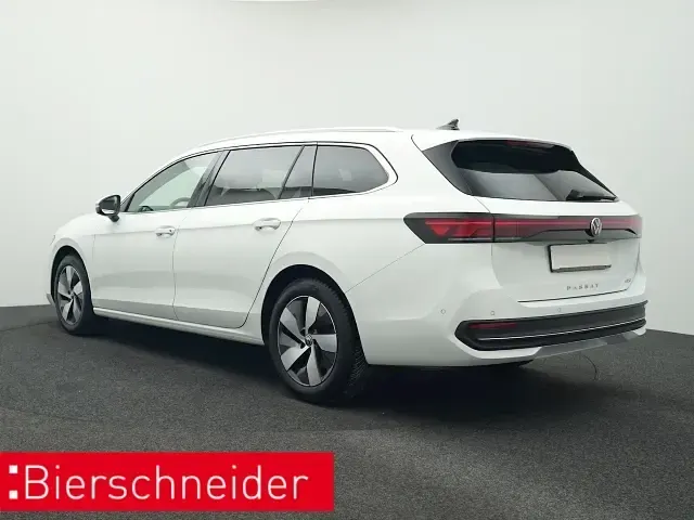 Gebraucht VW Passat Business 150 PS (110 kW) 2025 Weiss Kombi