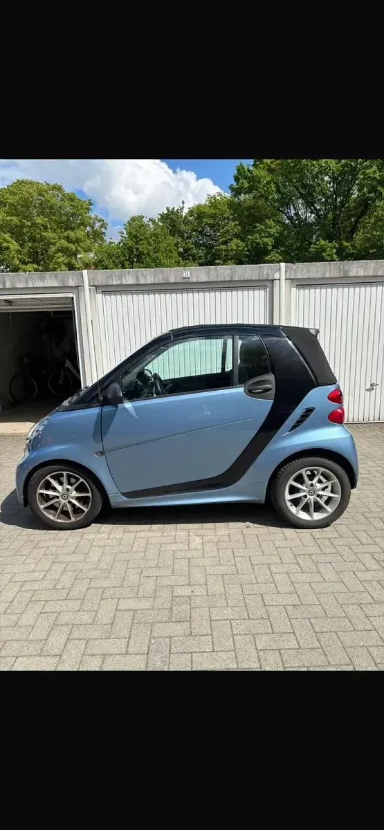 Gebraucht Smart ForTwo Cabrio 70 PS (51 kW) 2012 Blau Cabrio