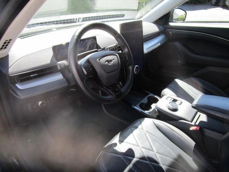 Gebraucht Ford Mustang Mach-E Basis 216 kW (294 PS) 2022 Schwarz SUV