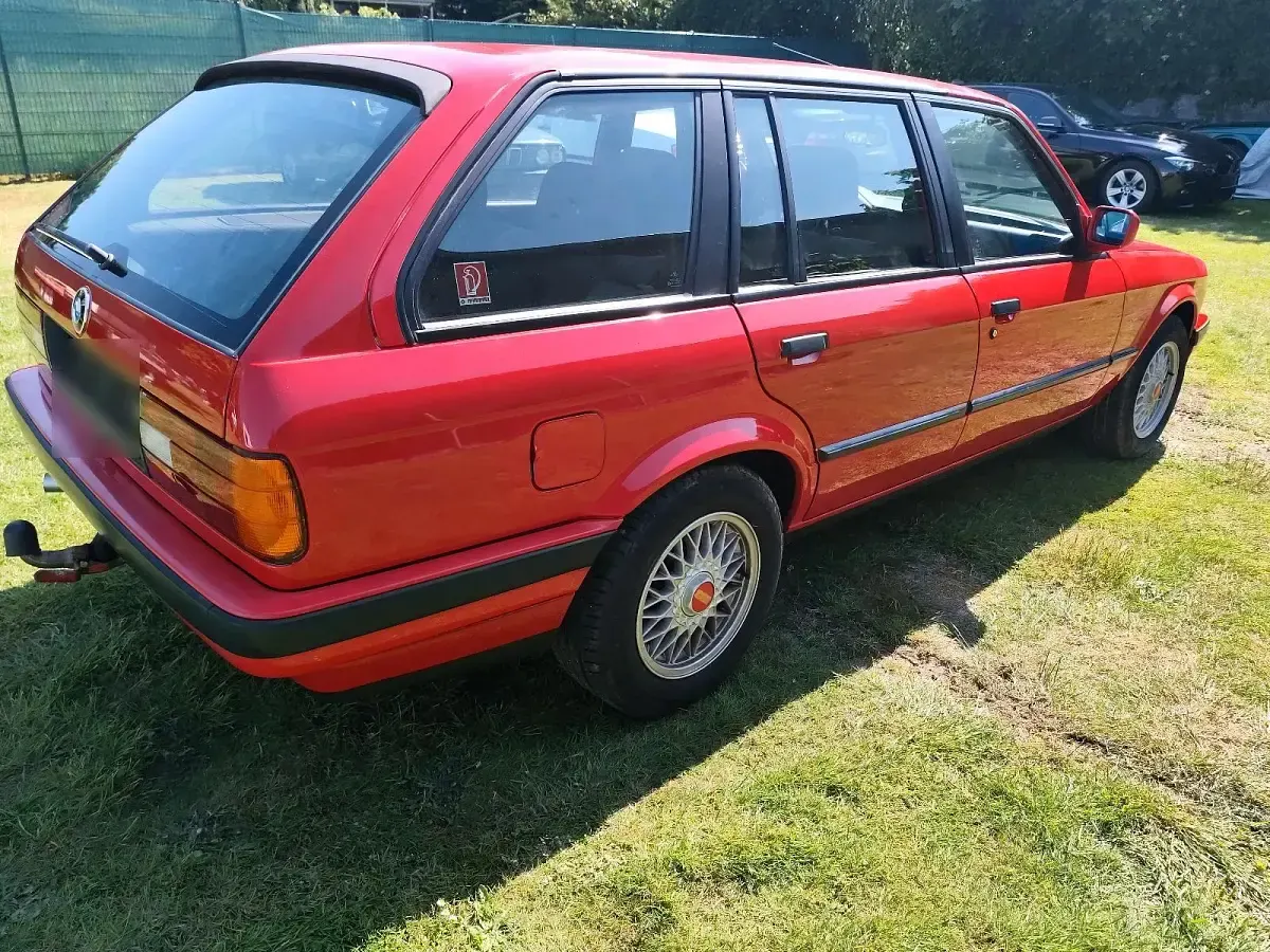 Gebraucht BMW 316 100 PS (73 kW) 1992 Rot Kombi