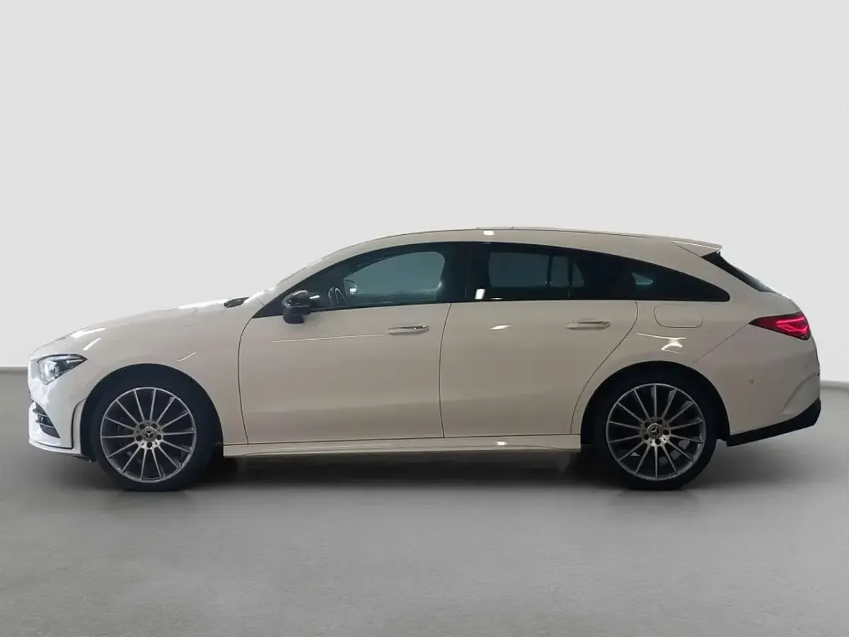Gebraucht Mercedes CLA250e AMG line 218 PS (160 kW) 2022 Weiß Coupé