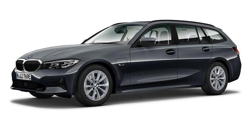 Gebraucht BMW 330e Advantage 292 PS (214 kW) 2022 Grau Kombi