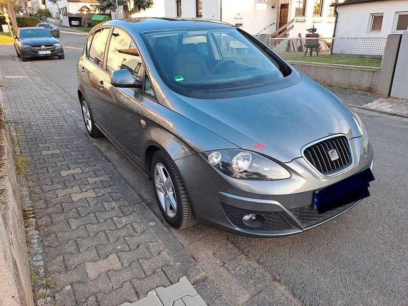 Gebraucht Seat Altea Copa 105 PS (77 kW) 2012 Grau Van / Kleinbus