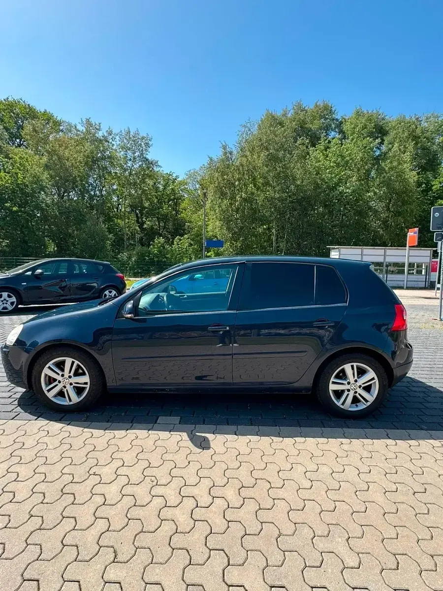 Gebraucht VW Golf IV 101 PS (74 kW) 2005 Blau Limousine