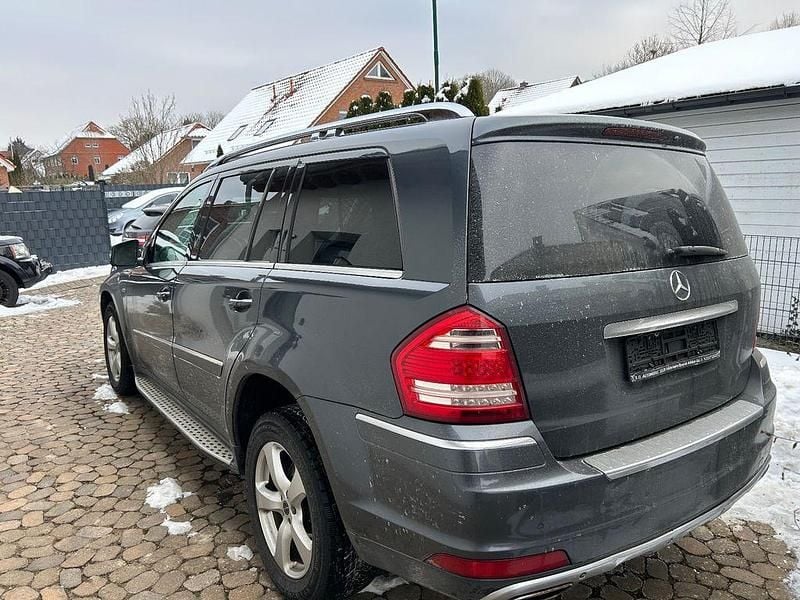 Gebraucht Mercedes GL350 265 PS (194 kW) 2010 Grau SUV