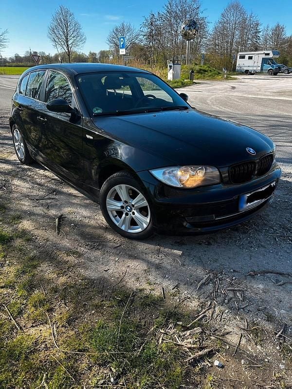 Gebraucht BMW 116 125 PS (91 kW) 2010 Schwarz Kleinwagen