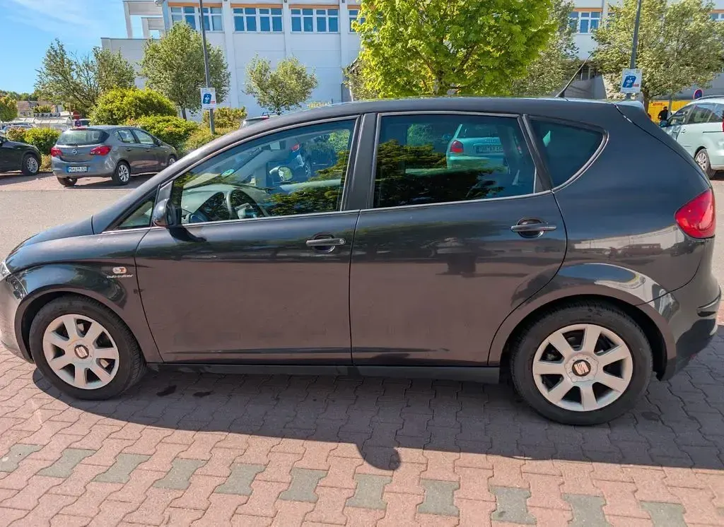 Gebraucht Seat Altea Stylance 105 PS (77 kW) 2004 Schwarz Van / Kleinbus