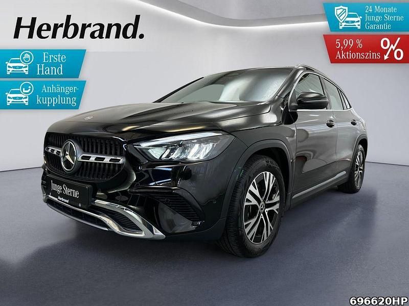 Gebraucht Mercedes GLA200 Progressive 163 PS (119 kW) 2025 Metalliclack kosmosschwarz SUV