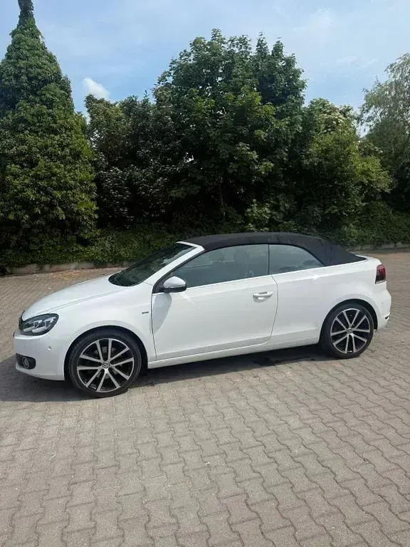 Gebraucht VW Golf Cabriolet Cup 140 PS (102 kW) 2014 Weiß Cabrio