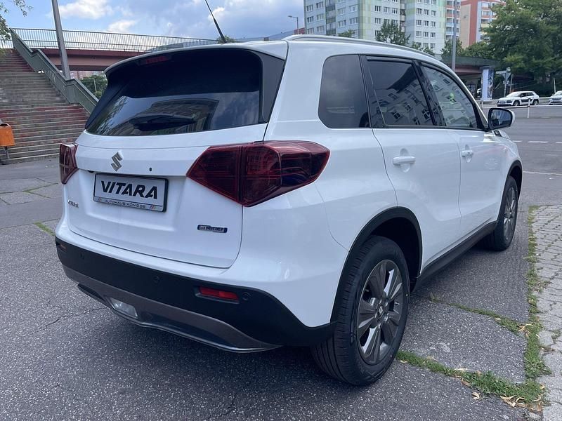 Neu Suzuki Vitara Comfort 129 PS (94 kW) 2026 Weiß Limousine