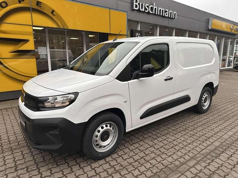 Kaolin weiß Gebraucht 2025 Opel Combo Van / Kleinbus | 27.450 € - Bild 1/4
