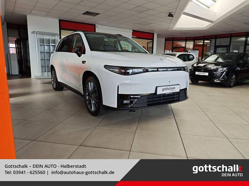 Neu Leapmotor C10 160 kW (218 PS) 2025 Weiß SUV