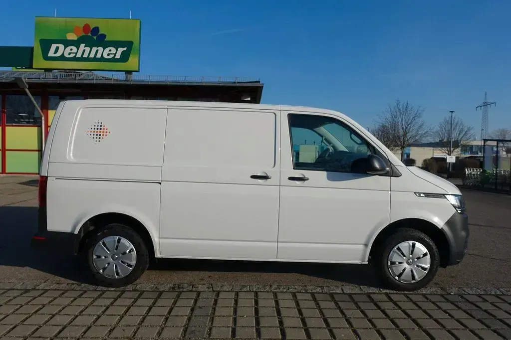 Gebraucht VW Transporter 110 PS (80 kW) 2023 Weiß Van