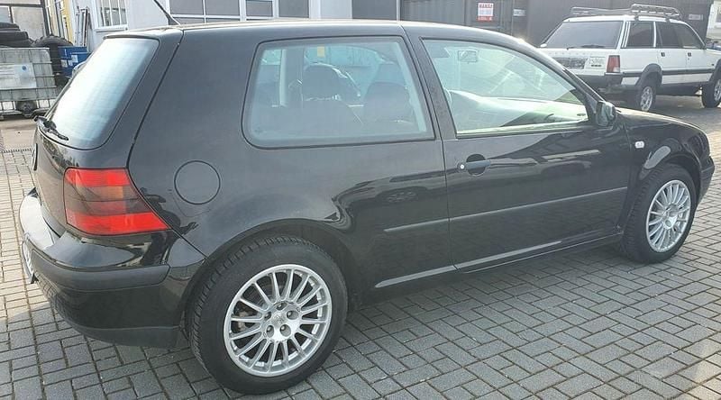 Gebraucht VW Golf IV Edition 75 PS (55 kW) 2000 Schwarz Limousine