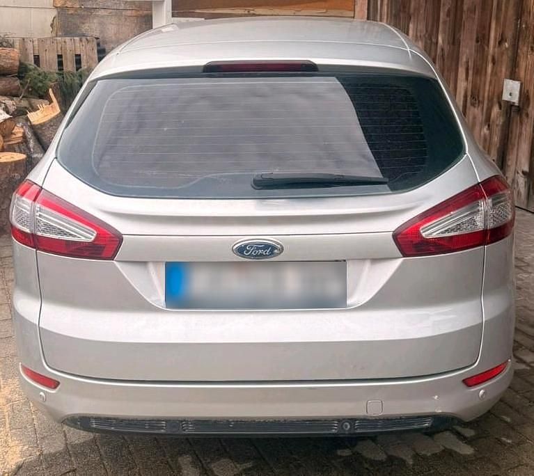 Gebraucht Ford Mondeo 150 PS (110 kW) 2011 Silber Kombi