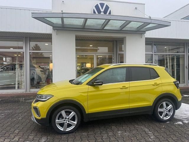 Gebraucht VW T-Cross Style 116 PS (85 kW) 2024 Grape yellow SUV