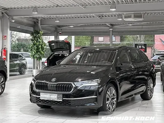 Gebraucht Skoda Octavia Selection 150 PS (110 kW) 2024 Blackmagic perleffekt Kombi