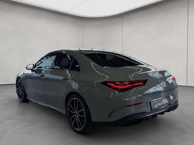 Gebraucht Mercedes CLA200 Edition 150 PS (110 kW) 2026 Grau Coupé