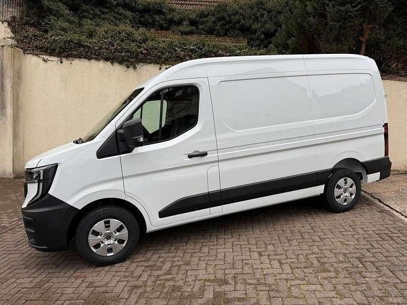 Neu Renault Master 150 PS (110 kW) 2025 Weiß Van / Kleinbus