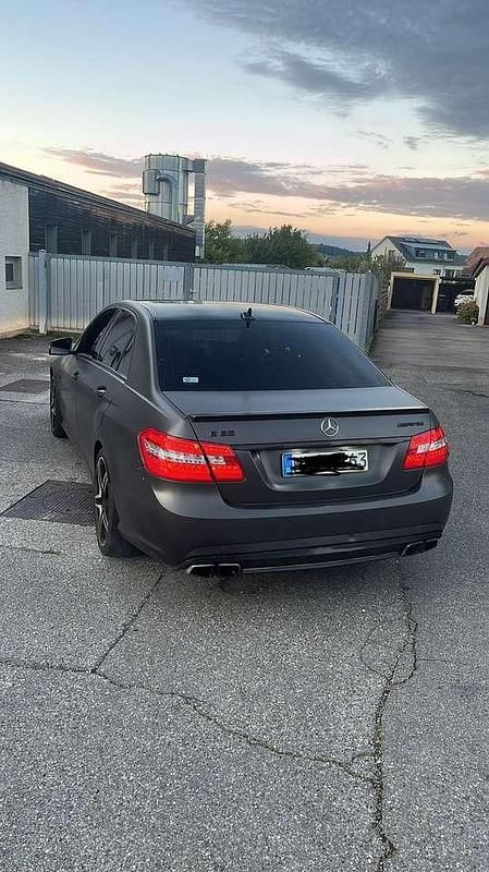 Gebraucht 2011 Mercedes E63 AMG AMG Limousine | 23.000 € (Superpreis) - Bild 1/4
