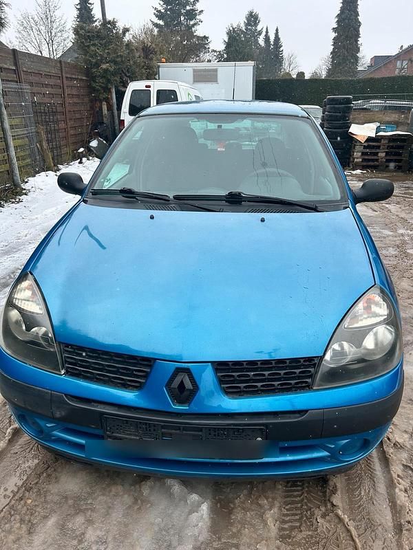 Blau Gebraucht 2002 Renault Clio II Limousine | 1.350 € (Fairer Preis) - Bild 1/4