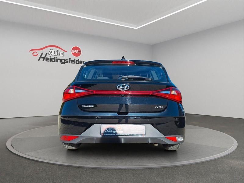 Gebraucht Hyundai i20 Trend 101 PS (74 kW) 2024 Schwarz Kleinwagen