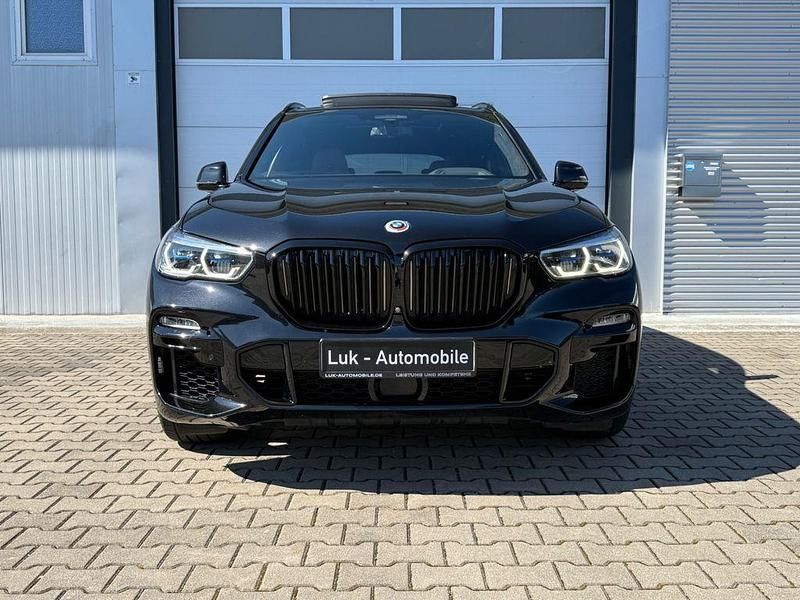Saphirschwarz Gebraucht 2020 BMW X5 M50 Performance SUV | 53.500 € - Bild 1/4