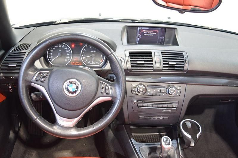 Gebraucht BMW 118 Cabriolet Advantage 143 PS (105 kW) 2012 Schwarz Cabrio