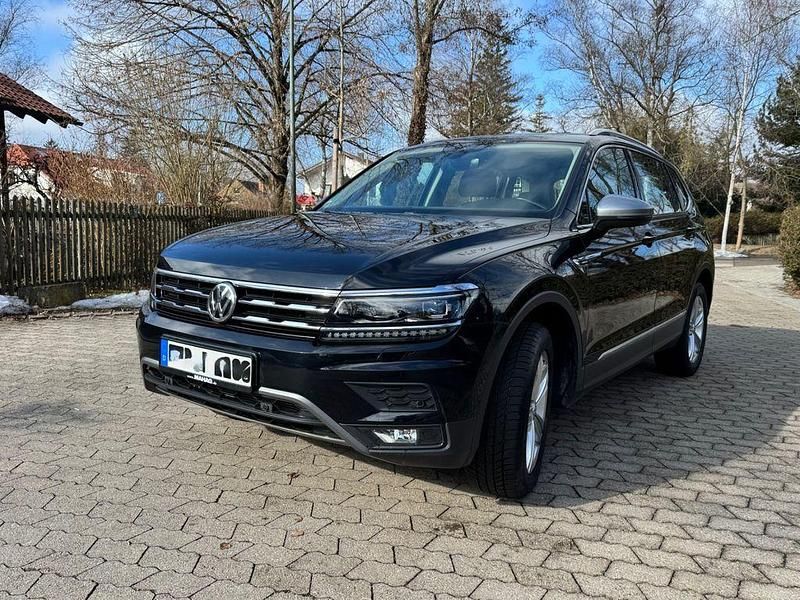 Gebraucht VW Tiguan Allspace 220 PS (161 kW) 2020 Schwarz SUV