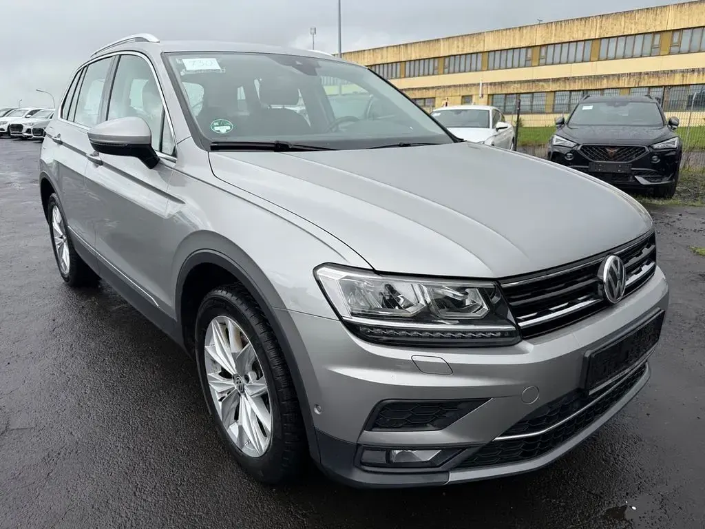 Gebraucht VW Tiguan Highline 190 PS (139 kW) 2019 Silber SUV
