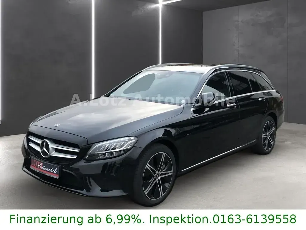 Gebraucht Mercedes C300 211 PS (155 kW) 2021 Schwarz Kombi