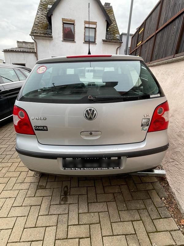Silber Gebraucht 2003 VW Polo Kleinwagen | 400 € (Superpreis) - Bild 1/4