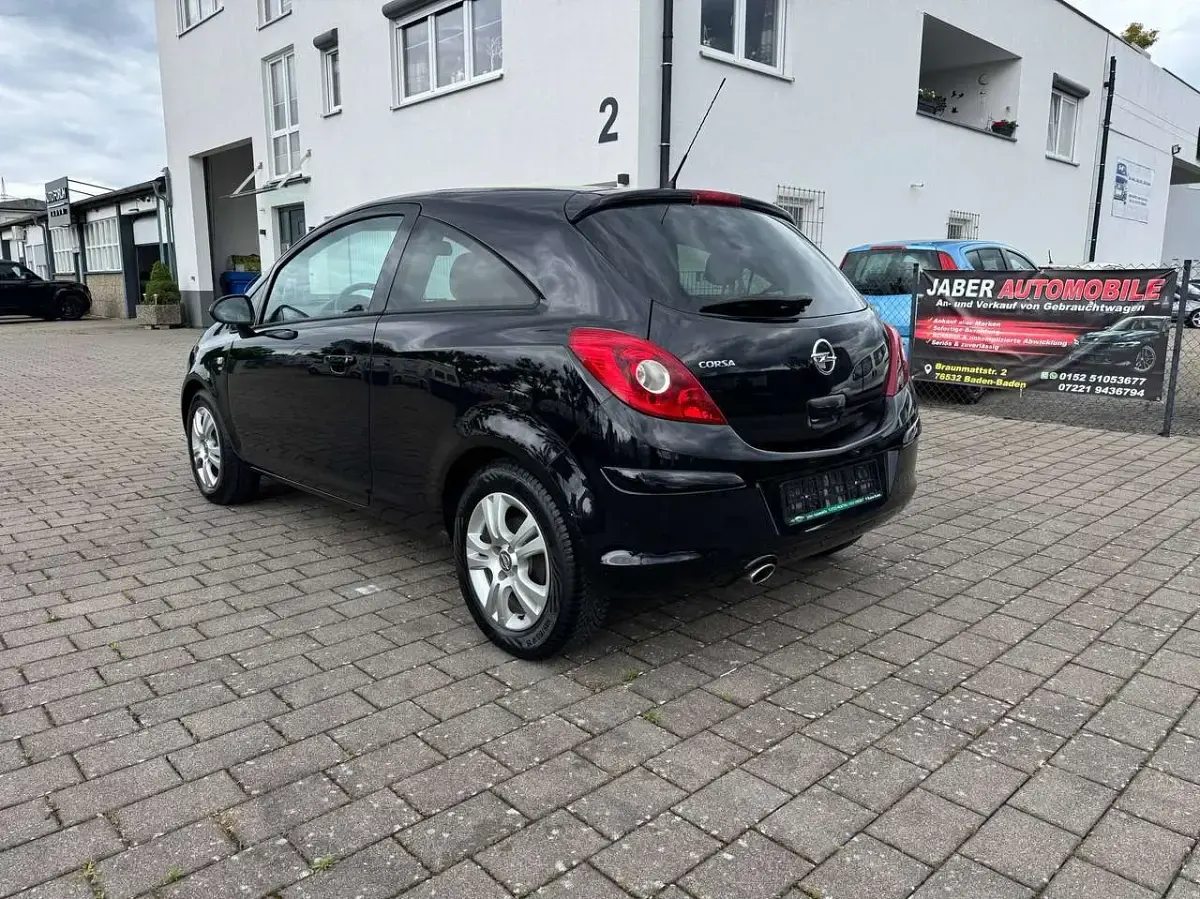 Gebraucht Opel Corsa Satellite 87 PS (63 kW) 2011 Saphirschwarz mineraleffekt Kleinwagen