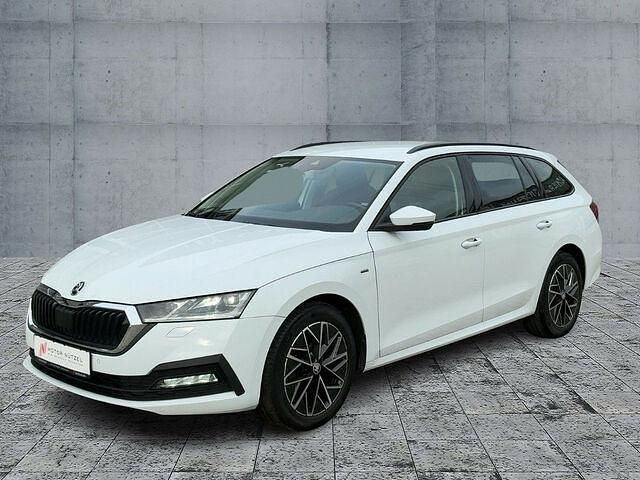 Gebraucht Skoda Octavia Clever 150 PS (110 kW) 2021 Weiß Kombi