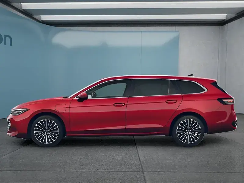 Gebraucht VW Passat 272 PS (200 kW) 2025 Rot Kombi