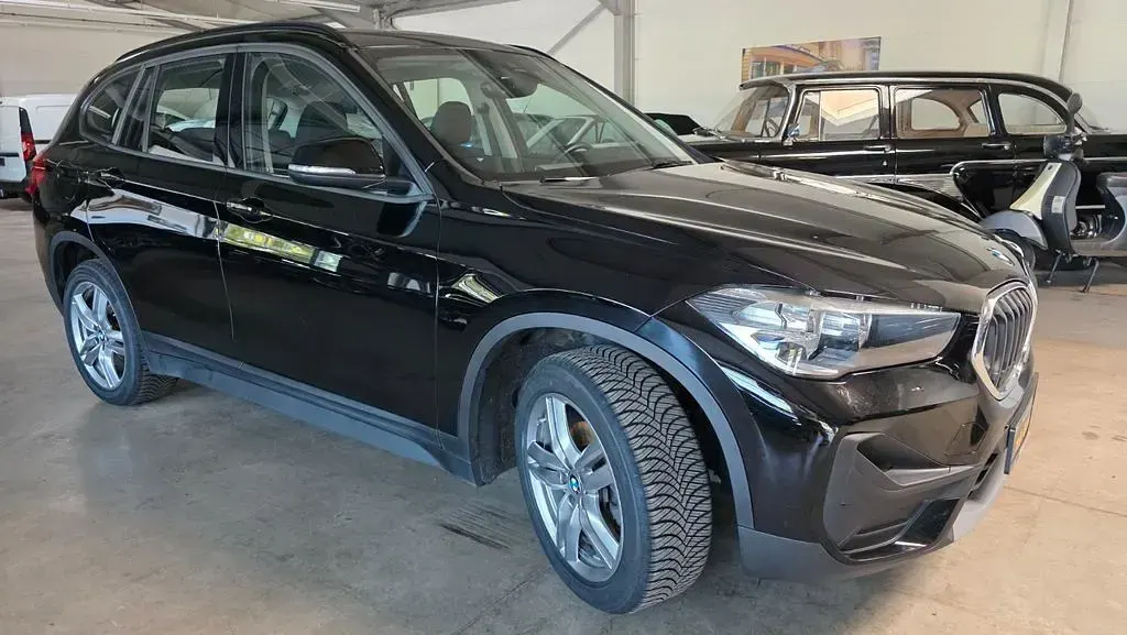 Gebraucht BMW X1 Advantage 136 PS (100 kW) 2022 Schwarz SUV