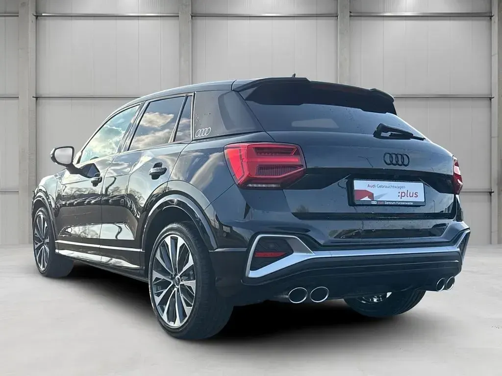 Gebraucht Audi SQ2 Sport 300 PS (220 kW) 2022 Schwarz SUV