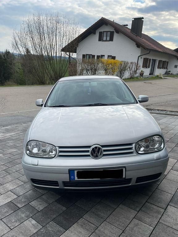 Gebraucht VW Golf IV Highline 105 PS (77 kW) 2000 Silber Limousine