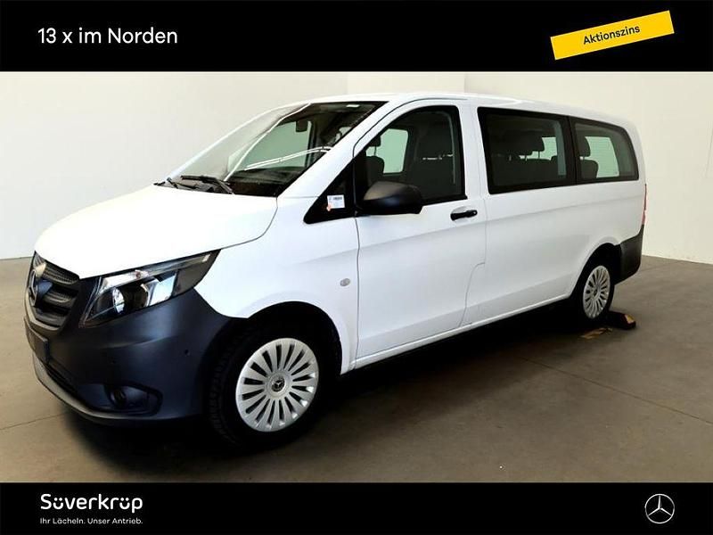 Weiß Gebraucht 2022 Mercedes Vito Van / Kleinbus | 38.473 € (Teuer) - Bild 1/4