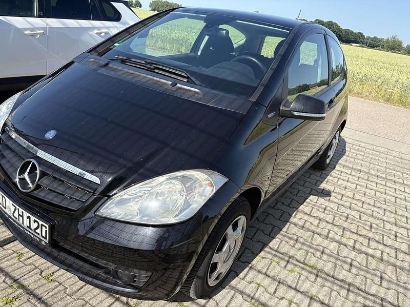 Schwarz Gebraucht 2009 Mercedes A150 Van / Kleinbus | 2.800 € (Guter Preis) - Bild 1/4