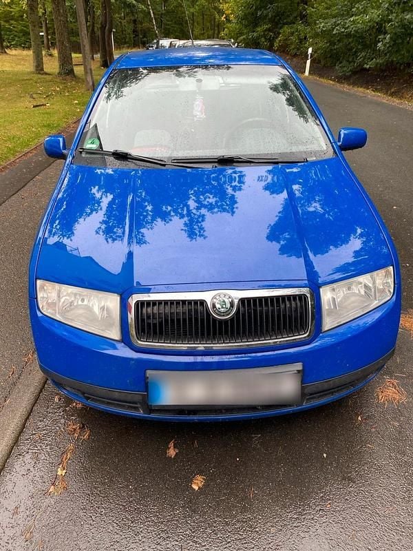 Blau Gebraucht 2004 Skoda Fabia Kleinwagen | 700 € (Superpreis) - Bild 1/4