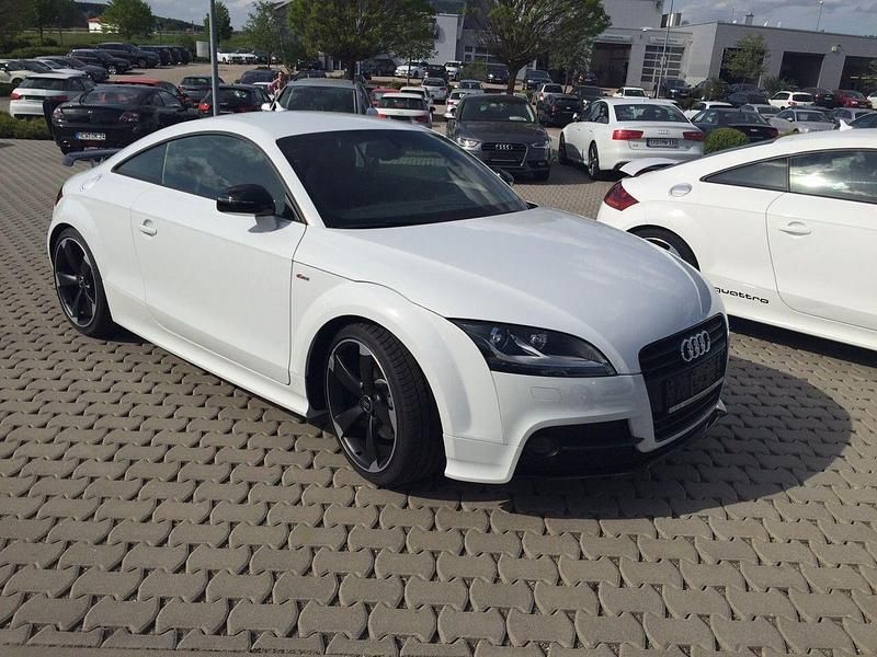Weiß Gebraucht 2014 Audi TT Coupé | 15.999 € (Guter Preis) - Bild 1/4
