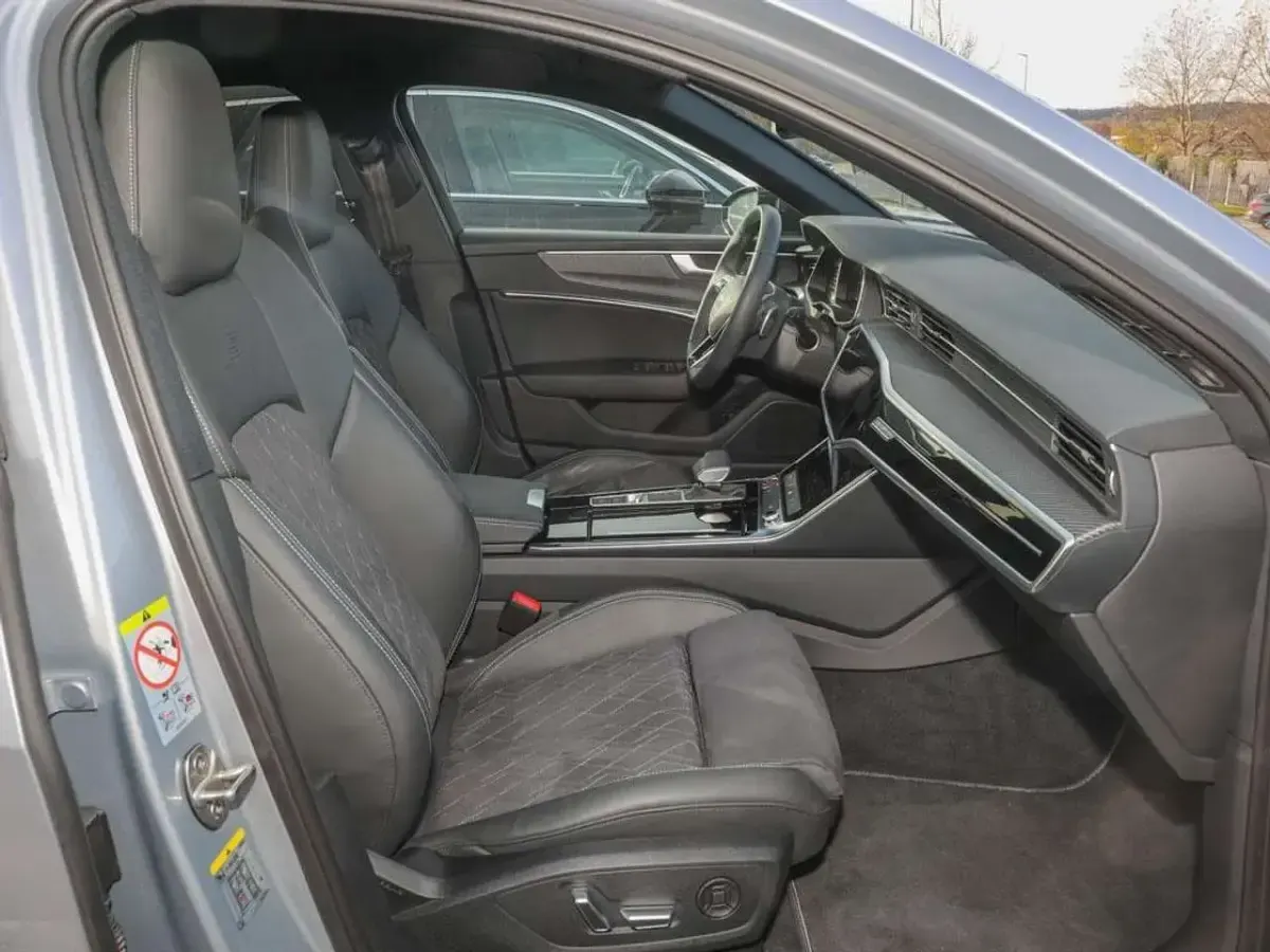 Gebraucht Audi S6 Ambiente 344 PS (253 kW) 2024 Florettsilber metallic Kombi