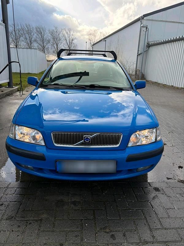 Gebraucht Volvo V40 Comfort 116 PS (85 kW) 2001 Blau Kombi