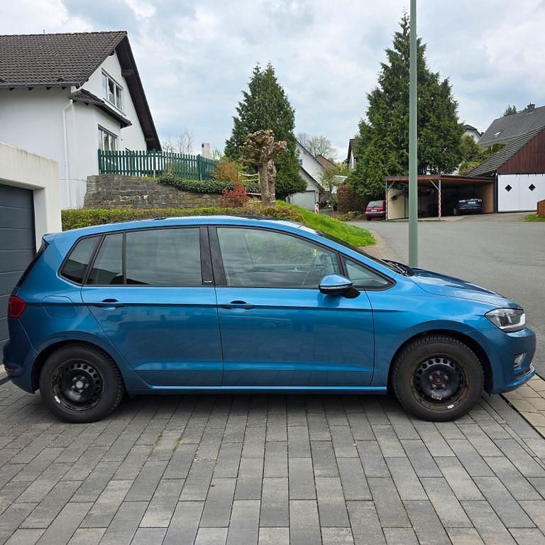 Gebraucht VW Golf VII Trendline 86 PS (63 kW) 2016 Blau Limousine