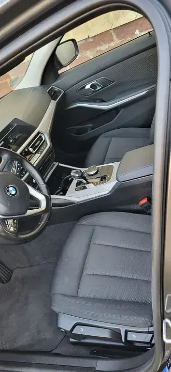 Gebraucht BMW 320 190 PS (139 kW) 2021 Grau Kombi